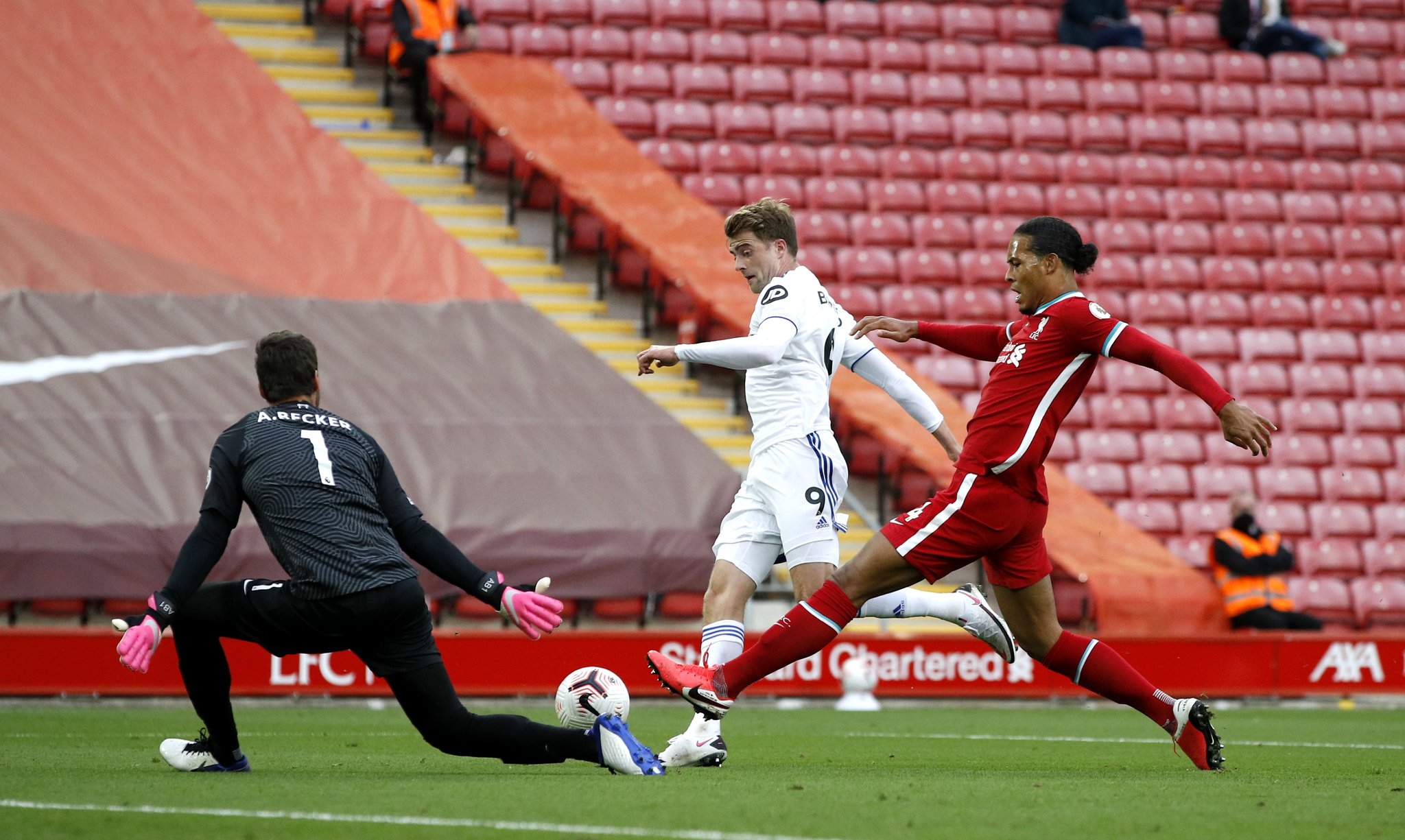 刺贡献了大 刺贡献了大